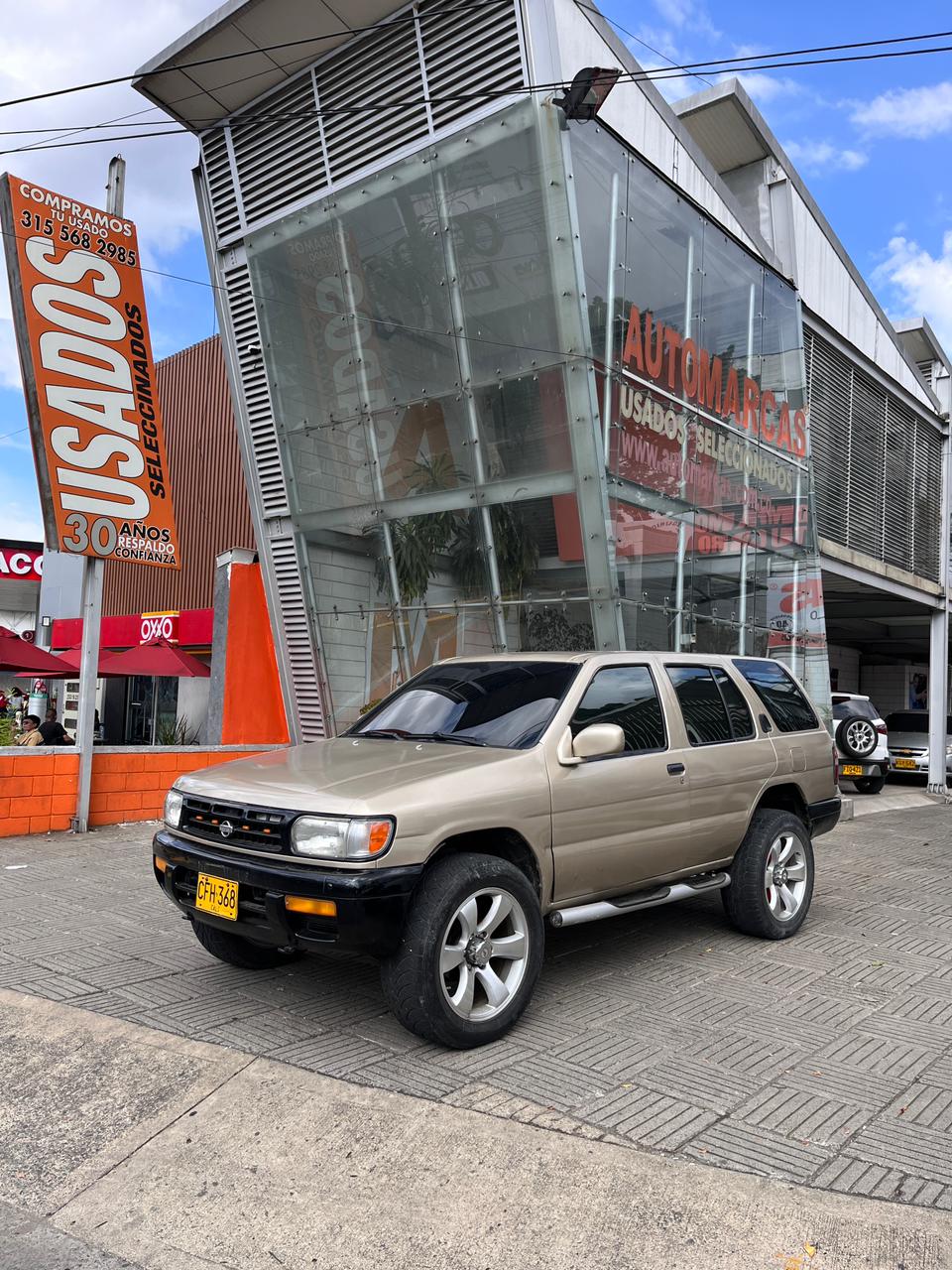 NISSAN PATHFINDER 4X4