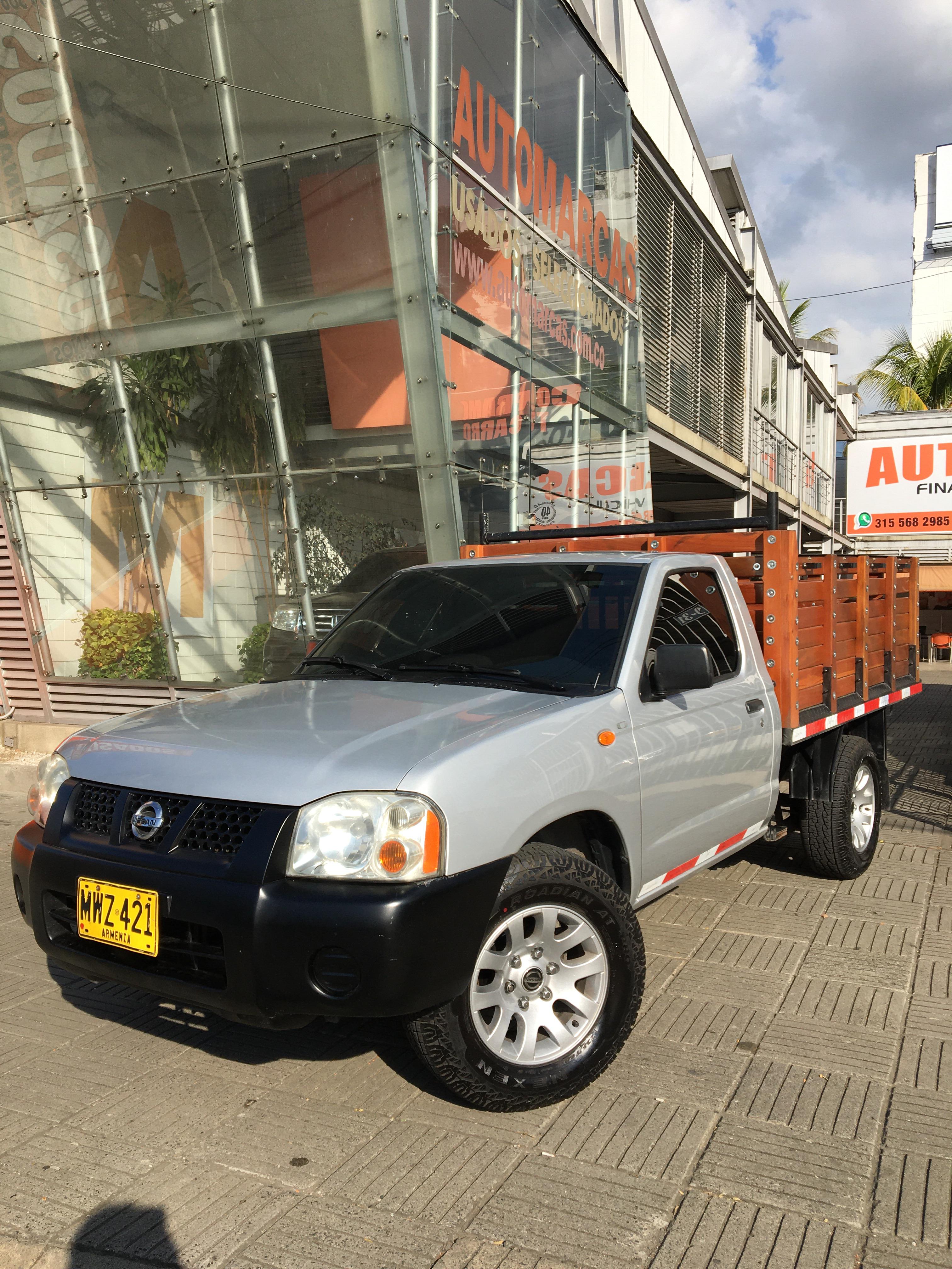 NISSAN FRONTIER ESTACAS 4X2