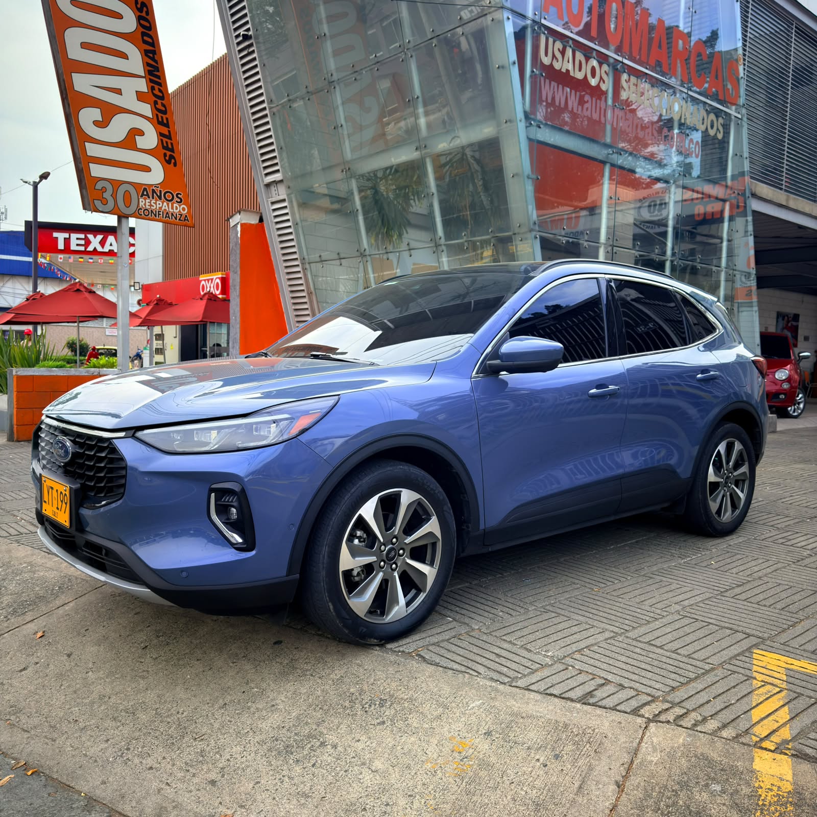 FORD ESCAPE PLATINUM