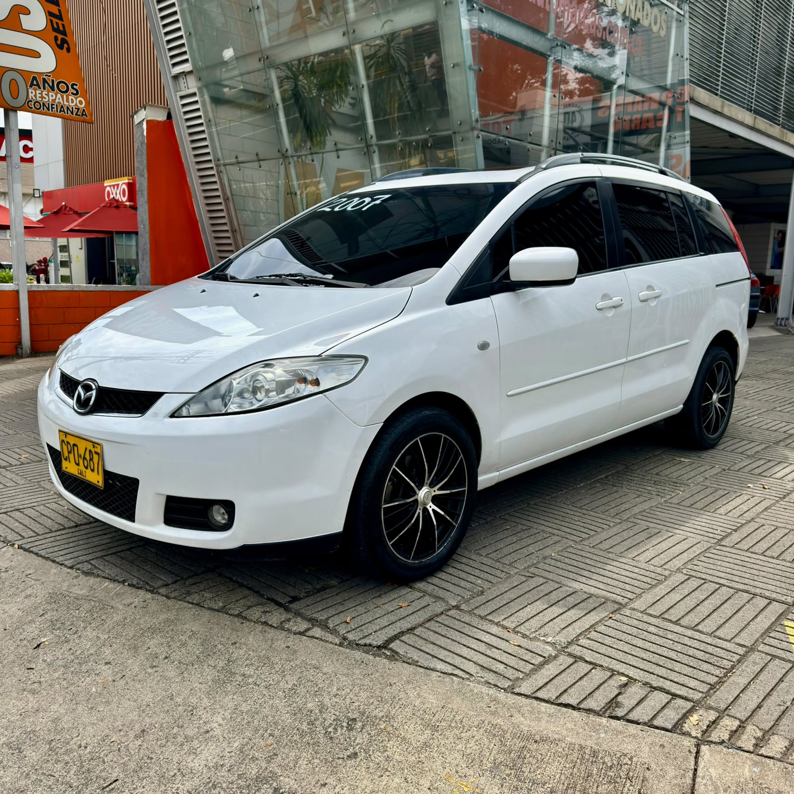MAZDA 5